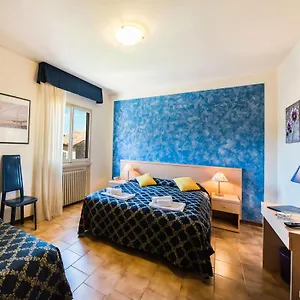 Albergo Centrale Szálloda San Zeno di Montagna